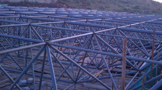 汉中概述网架加工中对钢材的质量的过细恳求